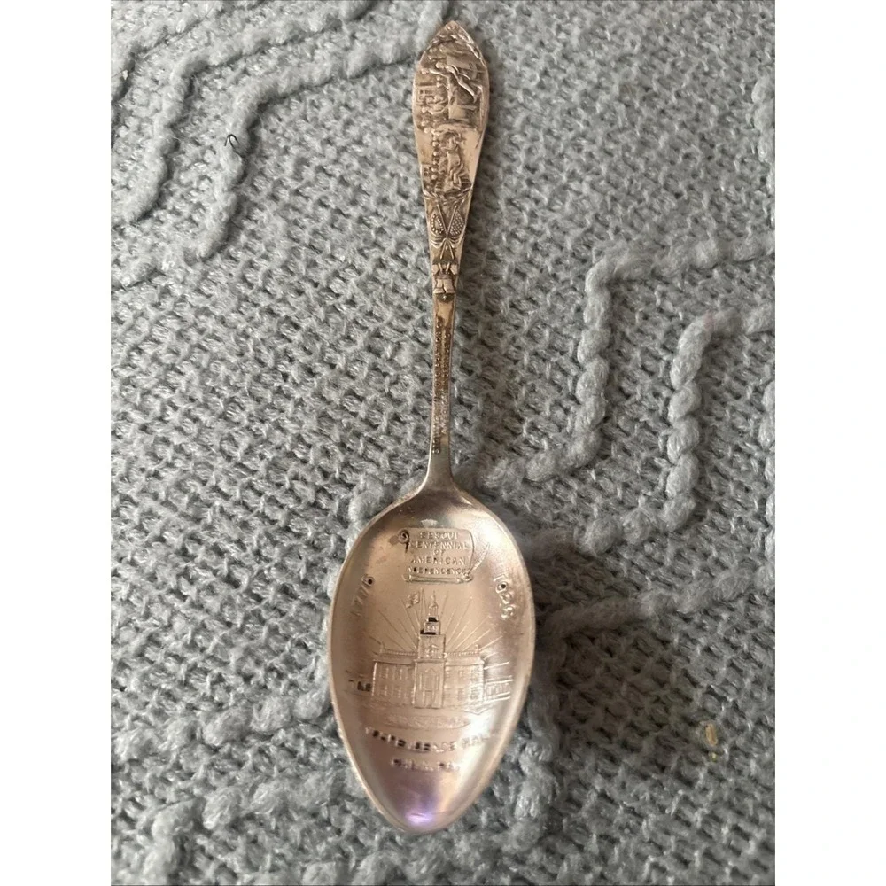 1926 sesquicentennial souvenir spoon Phila, Pa Silver Plated 6 